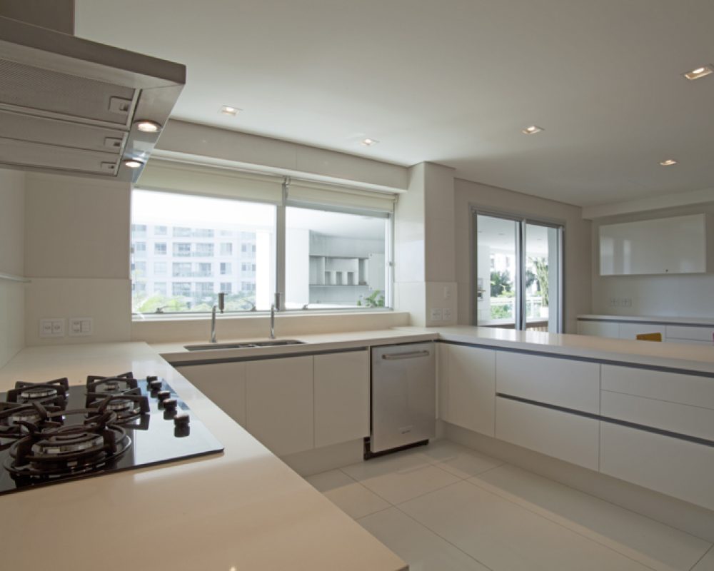 carvalho-hosken-barra-da-tijuca-peninsula-fontvieille-maison-grimaldi-201-cozinha-2