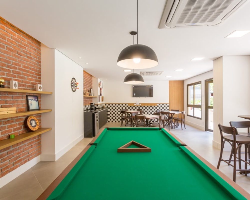 fb8ec180-7011-470e-907b-5d9bbe104361