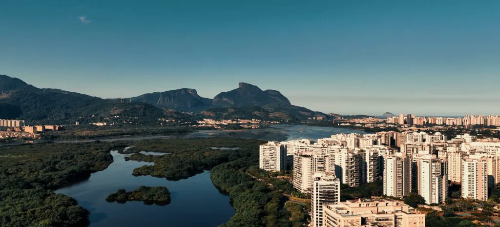 O Condomínio Península na Barra da Tijuca